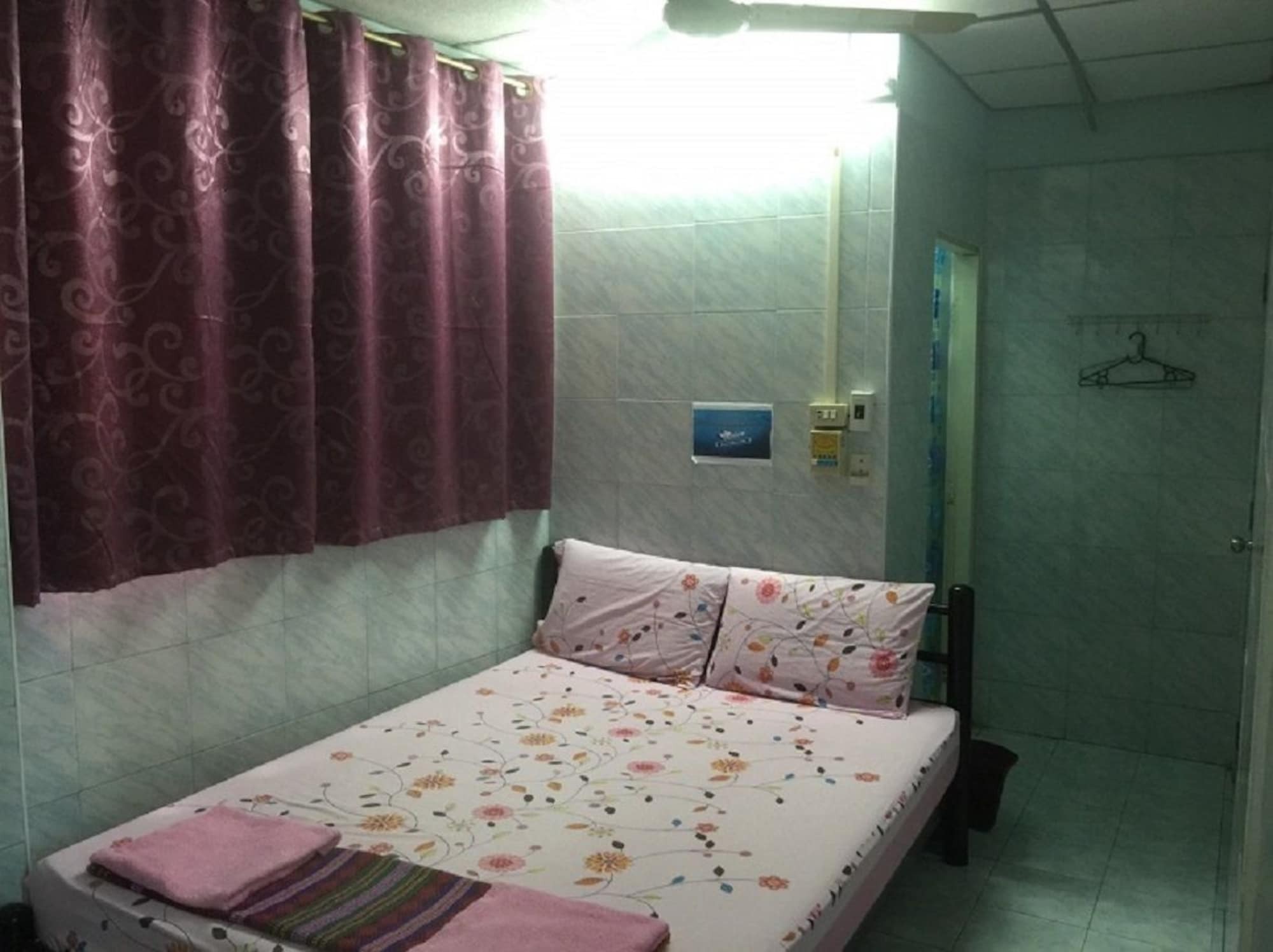 New Central Guesthouse Bangkok Exterior photo